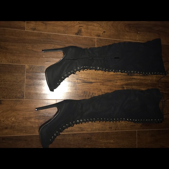 Thigh high lace up boots - Picture 2 of 2